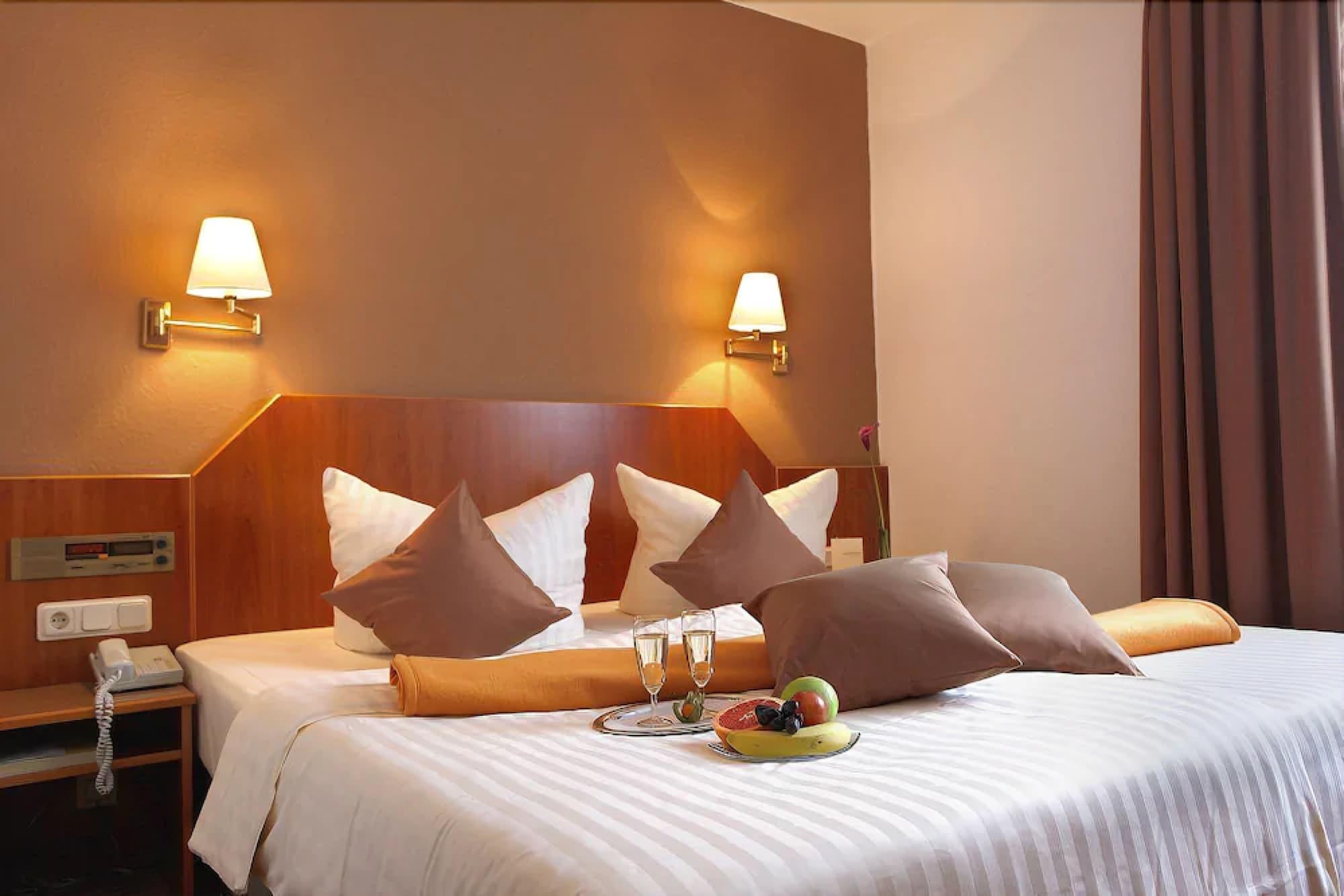Kleefelder Hof Hotel Hannover Buitenkant foto